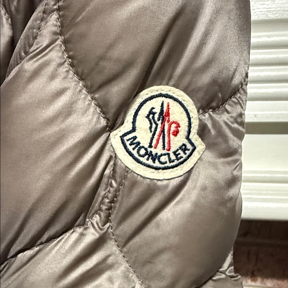 Womens Moncler Gresfur Giubbotto Shiny Taupe Quilted Jacket size 1 US size small - Picture 6 of 14